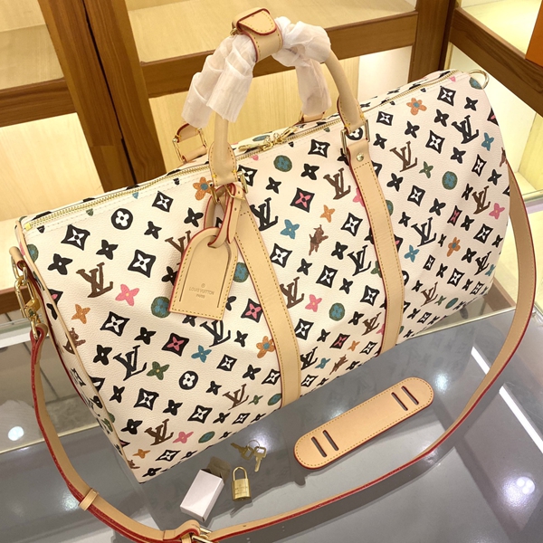 ルイヴィトンバッグ側面デザイン